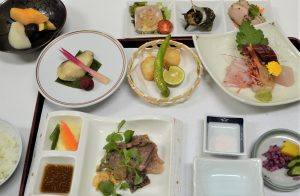 開場記念杯　昼食